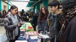 Feria de Iniciativas Estudiantiles en Sede Viña del Mar visibiliza proyectos con impacto en la comunidad Feria de Iniciativas Estudiantiles en Sede Viña del Mar visibiliza proyectos con impacto en la comunidad